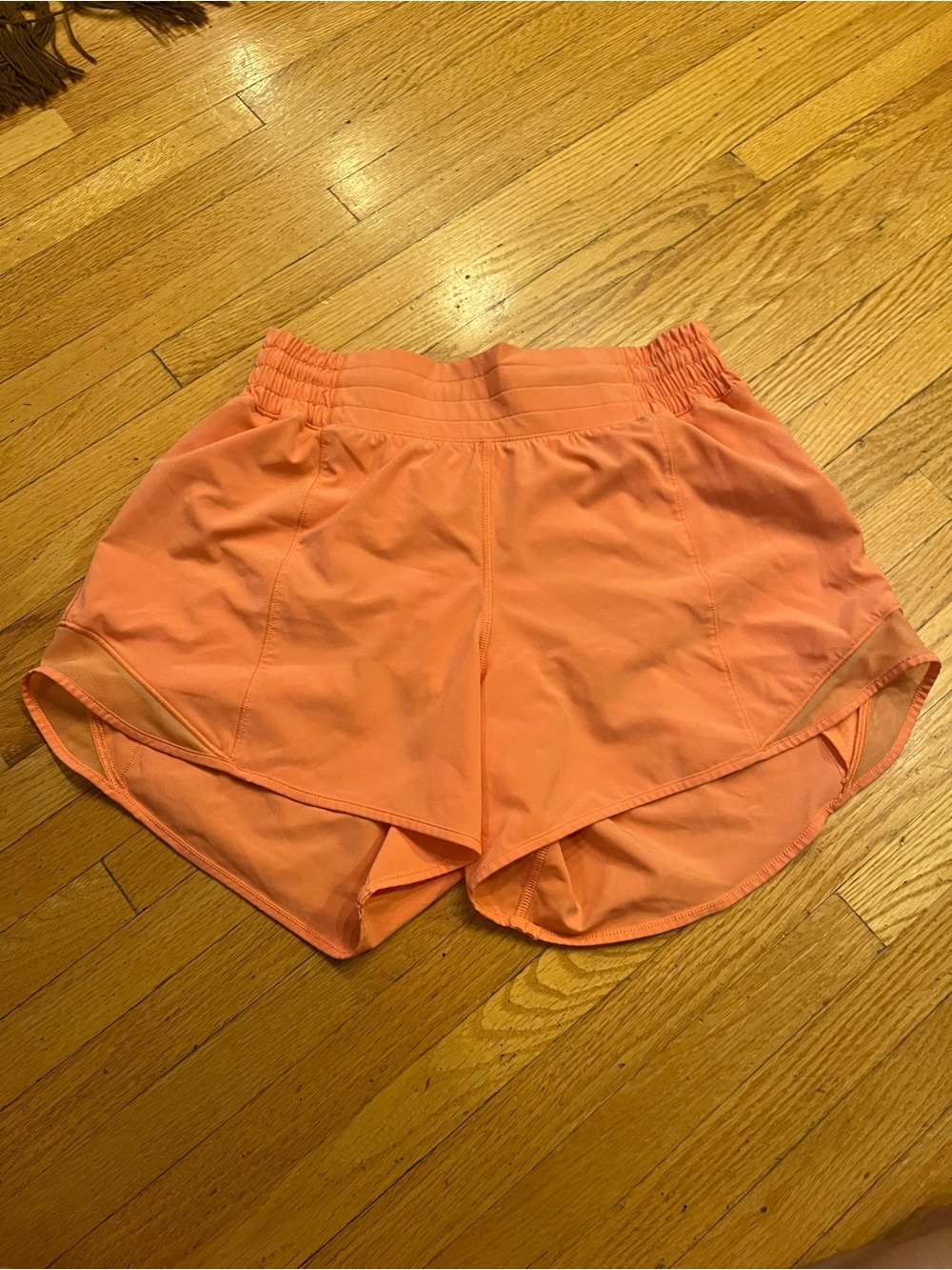 lululemon athletica - Hotty Hot 4” High-Rise Shorts - Coral - Size 6 - NWOT